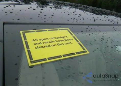 2009 Mercedes-Benz R350 R Class z USA, uszkodzony, nr VIN 4JGCB65E89A090659